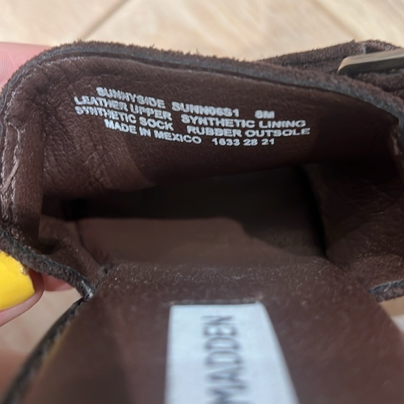 Steve Madden Sunnyside Block Sandal - Picture 3 of 4